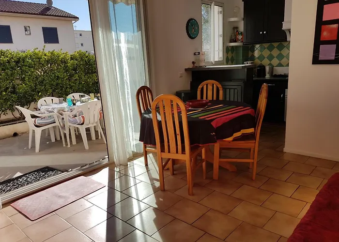 Narbonne-Plage : Appartement T2 Climatise, 35M², Pieds Dans L'Eau, 4 Pers. - Fr-1-795-50